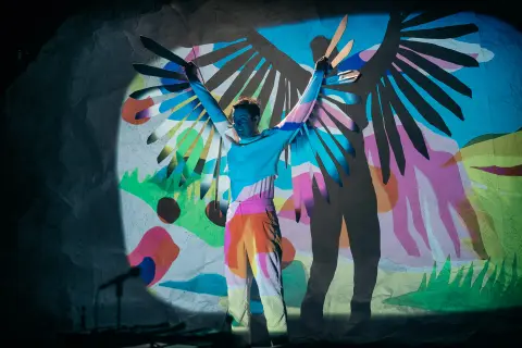 Dans la grotte | Compagnie La Volière