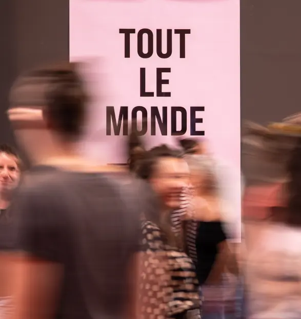 toutlemonde_c_charlyneazzalin.jpg